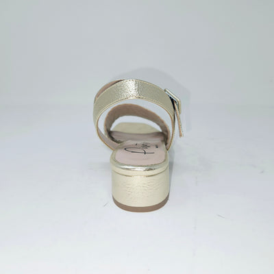 Briane Platine