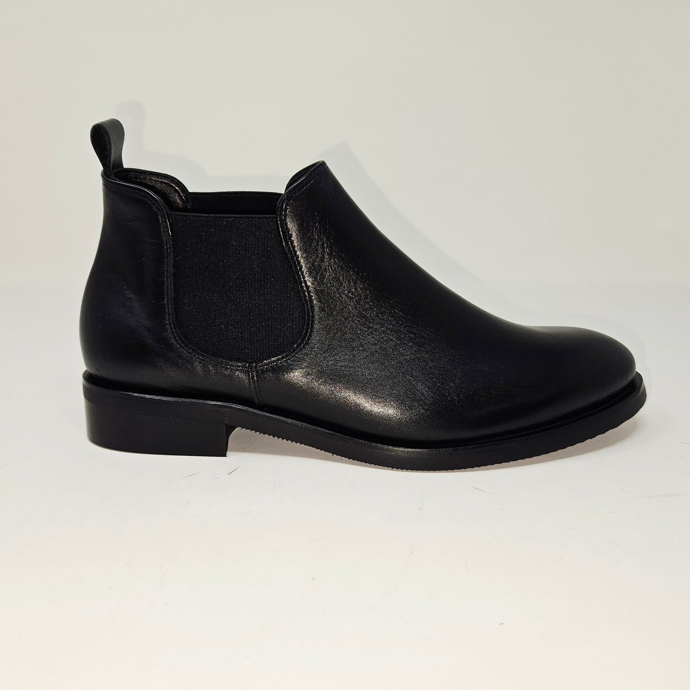 Aude cuir noir sans bout fleuri