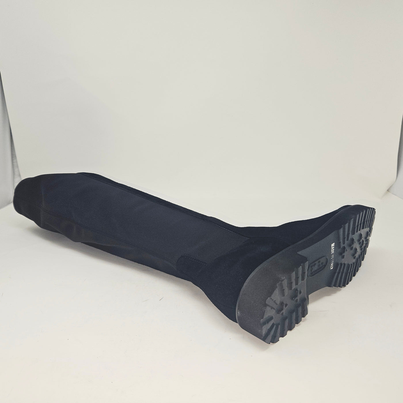 Christine Nubuck Noir