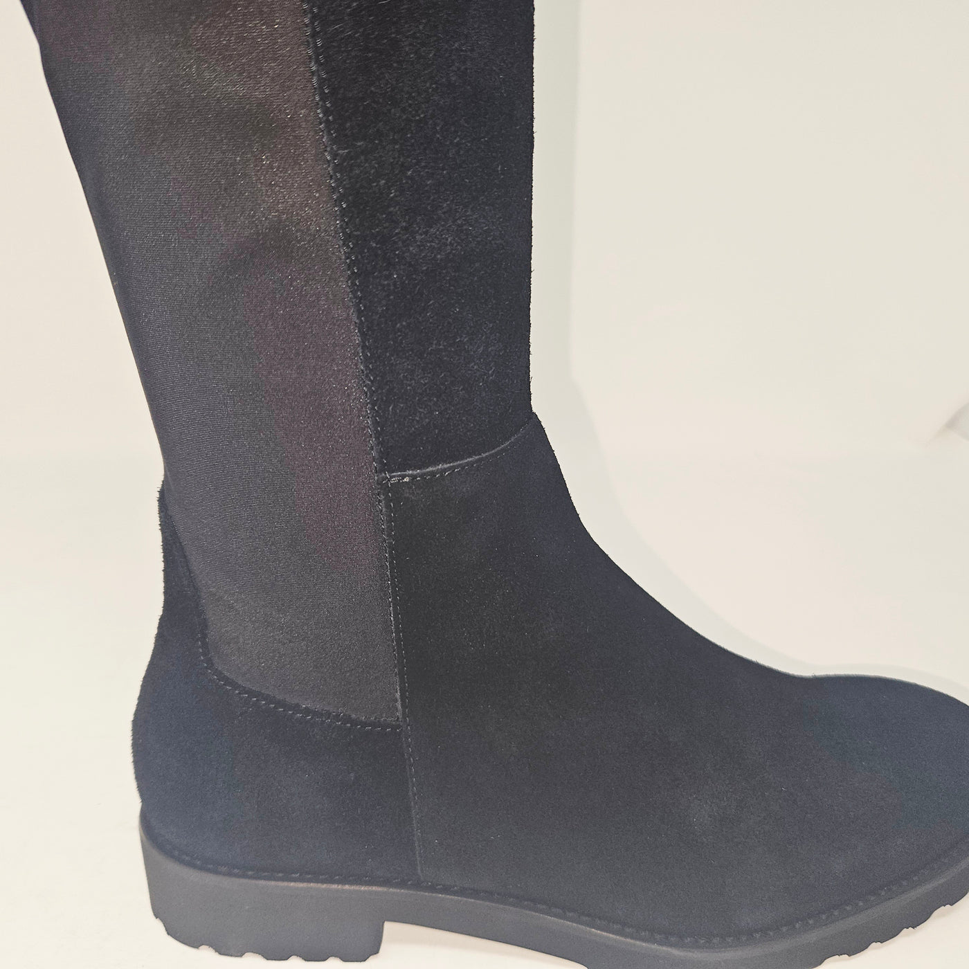 Christine Nubuck Noir